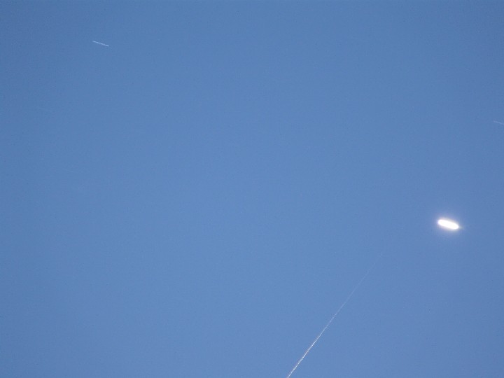 Iridium 34, Venus und Iota Aquarii (links) am 30.12.2008